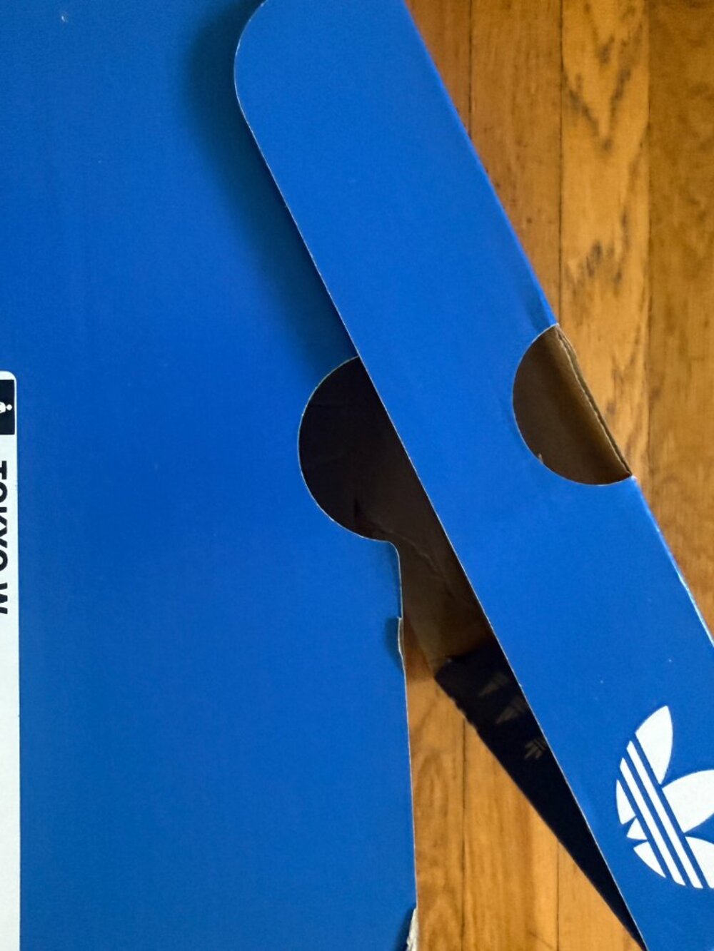Adidas Tokyo Shoes - Picture 6 of 7